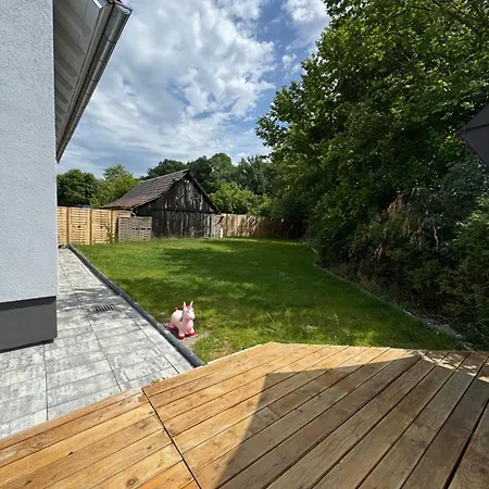House With Privat Pool & Dream Garden דירה *