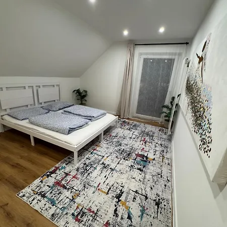 House With Privat Pool & Dream Garden