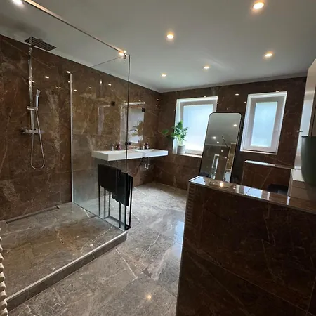 דירה House With Privat Pool & Dream Garden *