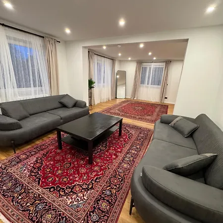 House With Privat Pool & Dream Garden דירה *