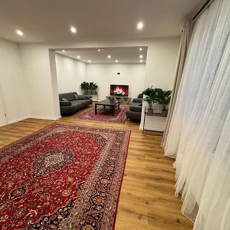 Apartment House With Pool & Dream Garden