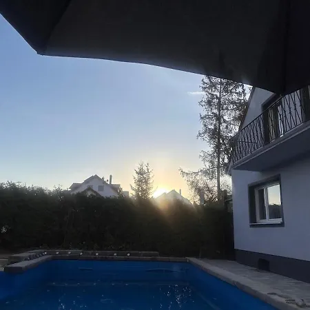 House With Pool & Dream Garden Apartment Odelzhausen