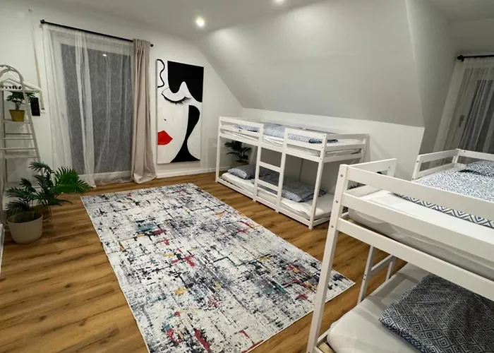 아파트 House With Privat Pool & Dream Garden