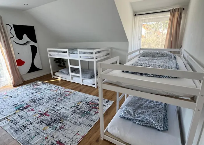House With Privat Pool & Dream Garden 아파트 오델자우젠