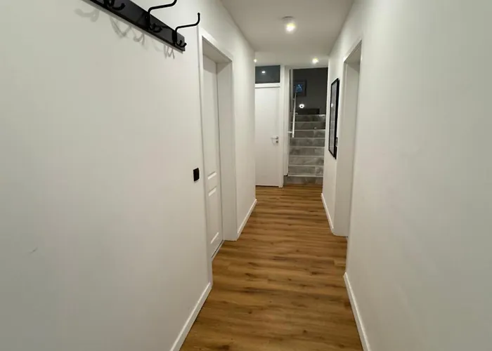 House With Privat Pool & Dream Garden 아파트 *