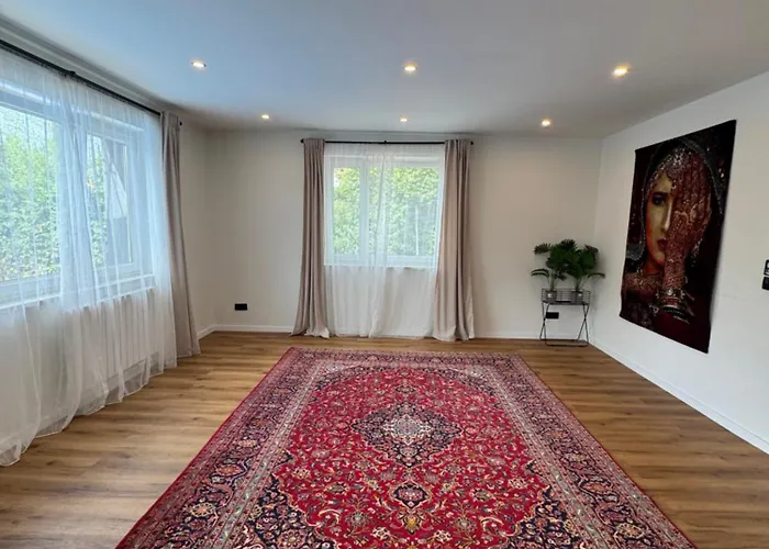 House With Privat Pool & Dream Garden 아파트 *